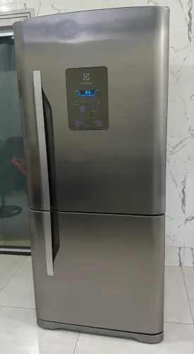 Geladeira de Electrolux frost free inverse inox 598 litros