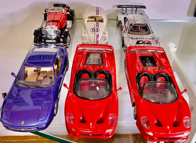 Lote Miniaturas Carros de Coleção 1/18