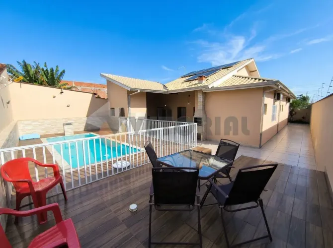 Casa com 3 dormitórios à venda, 122 m² por R$ 615.000,00 - Golfinho - Caraguatatuba/SP