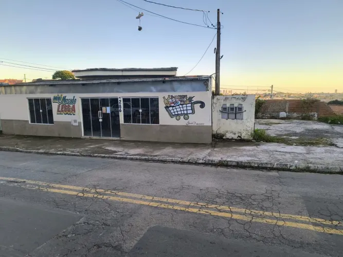 Venda de terreno comercial