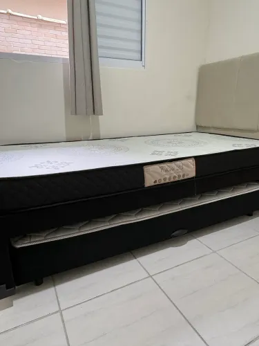Cama de solteiro completa