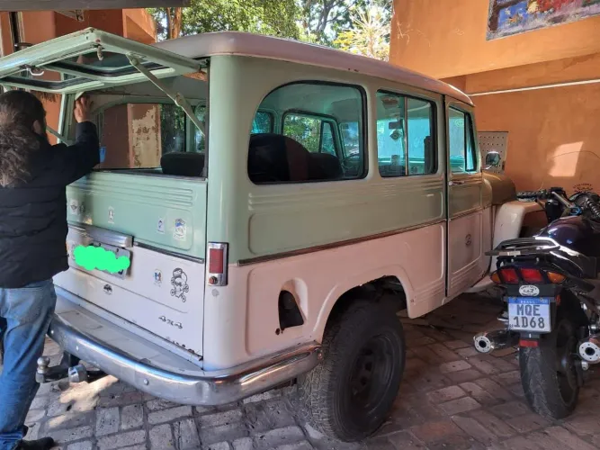 Willys Overland Jeep 2.6 12V Gasolina 2P 1959