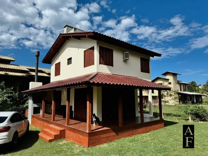 Casa na Praia do Rosa