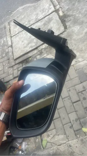 Retrovisor de Chevrolet ônix / plus original 