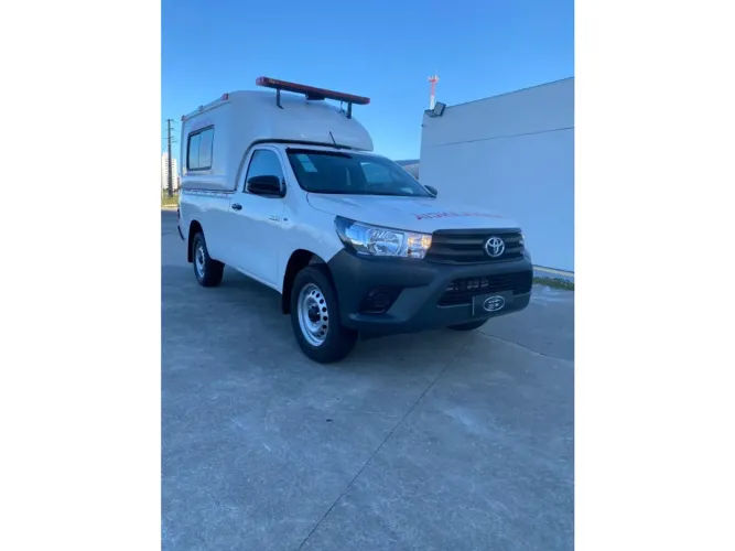 Toyota Hilux CS 4X4 2.8 TDI Diesel Mec. 2024