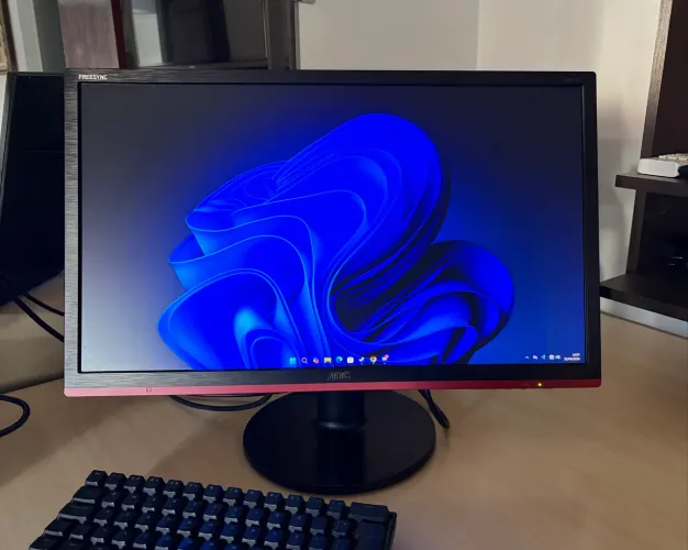 MONITOR GAMER AOC SPEED 21,5" LED 1MS 75HZ FHD FREESYNC DVI/HDMI/DP (Pouco Usado)