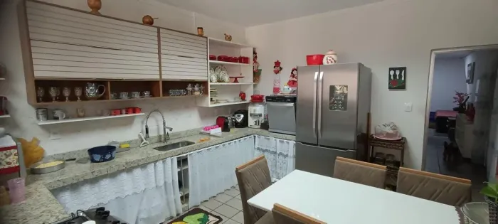 Vendo Apartamento  no centro de Vitória no 1 andar não tem condomínio 