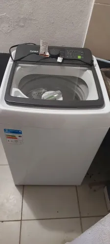 ARMÁRIO DE COZINHA E MÁQUINA DE LAVAR. AMBOS COM MENOS DE 1 MÊS DE USO.