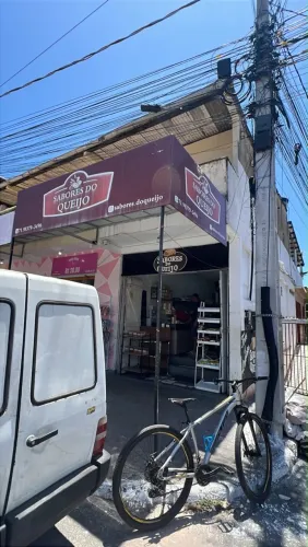 Loja de frios em Itapuã