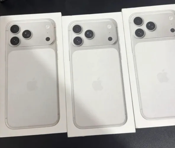 iPhone 17 pro max