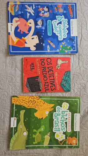 Livros Dinheiro compra tudo? Os detetives do prédio azul, Bichos do Brasil. 