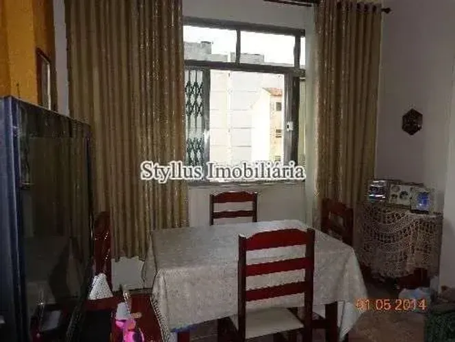 Apartamento Claro e Arejado com 2 Quartos no Engenho de Dentro! RO01X
