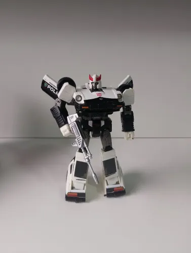 Transformers Masterpiece MP-17 PROWL