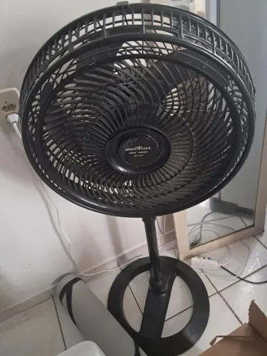 Ventilador de pé