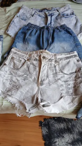 SHORTS T/40 EM ÓTIMO ESTADO