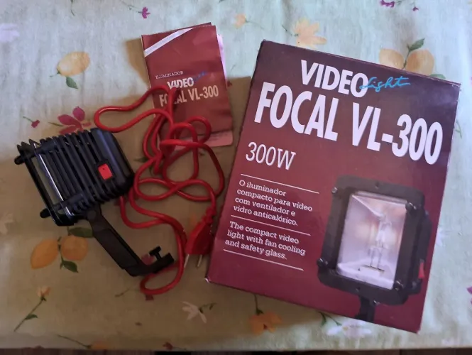 Iluminado Compacto Para Vídeo Light VL-300W Ótimo Estado Aceito Oferta