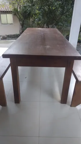Mesa de madeira maciça 90x240 em ótimo estado de conservação