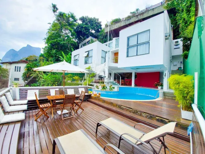 Casa luxuosa, projetada por arquiteto, capa de revista, à venda em São Conrado