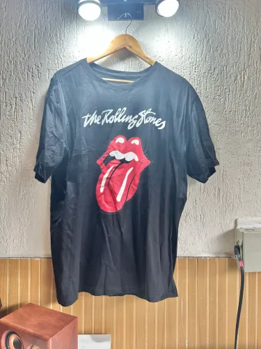 Camiseta Rolling Stones preta GG Nova