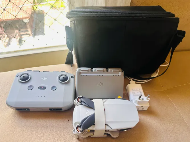 Drone DJI mini 2 combo Fly more