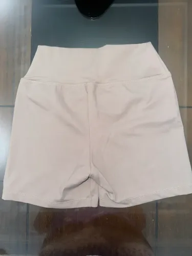 short de academia bege tamanho M feminino