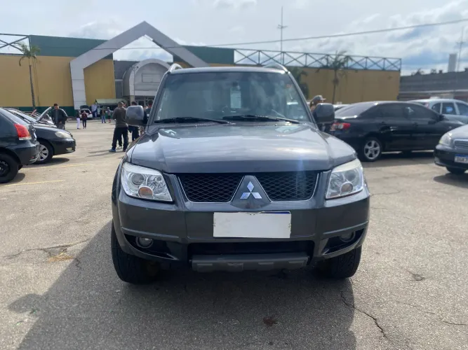 Mitsubishi Pajero TR4 2.0 Flex 16V 4X2 Mec. 2013