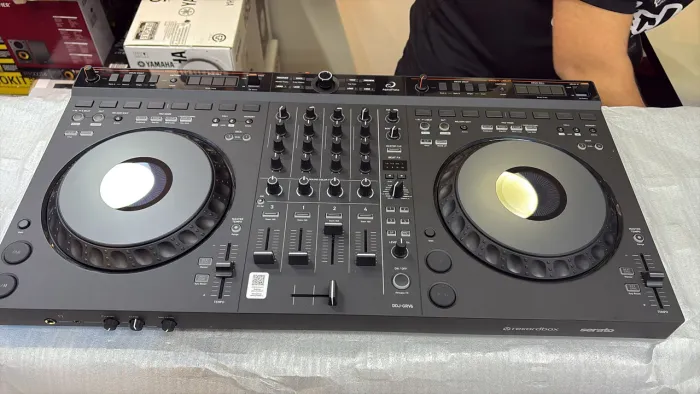 DDJ - GRV6 AlphaTheta