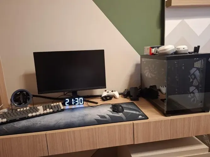 PC GAMER - AMD RYZEN 7, GE FORCE RTX 5060 8 GB, 16 GB RAM, MONITOR 180HZ