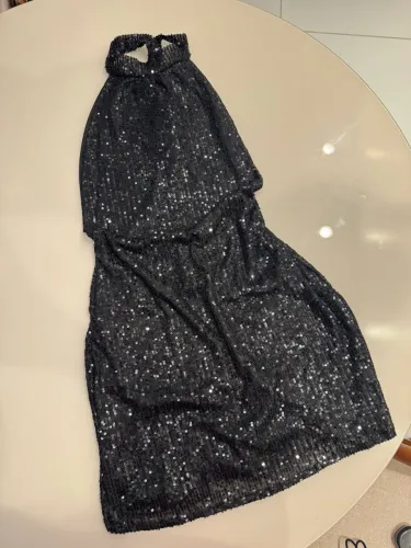 Vestido Tam P, 36- todo em brilho e com forro