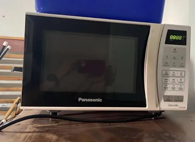 Vendo forno Microondas Panasonic dia a dia nn-st254w 