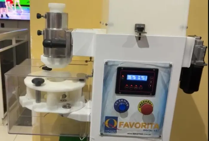 Máquina Salgadeira Maqtiva Favorita 5.0