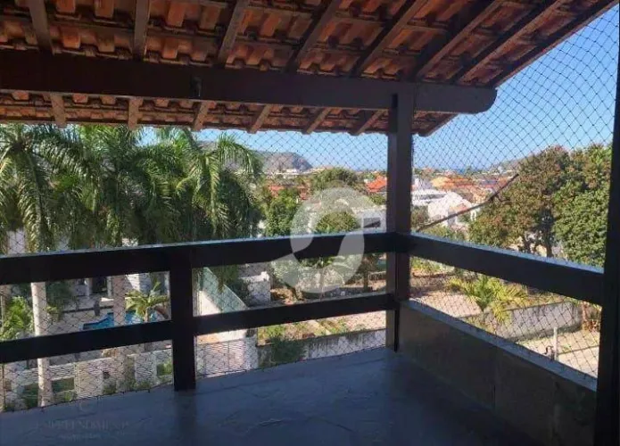Casa com 4 dormitórios à venda, 380 m² por R$ 1.940.000,00 - Camboinhas - Niterói/RJ