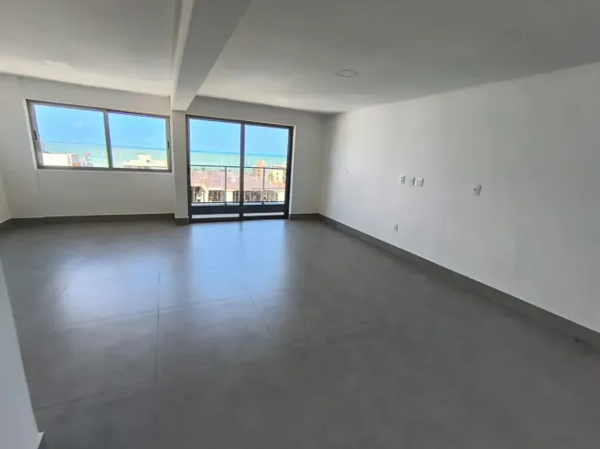 Cobertura para aluguel, 04 suites, armários, varanda, próximo a praia Bessa