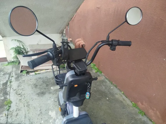 Scooter Elétrica Joy 600W com Nota Fiscal (Preço de Desapego Rápido)