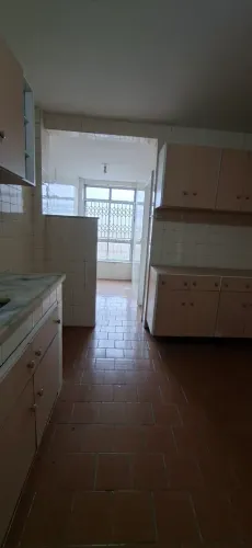 Apto 2 quartos c vaga