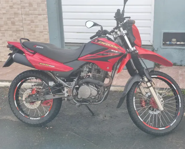 Moto Honda broz NXR 2005