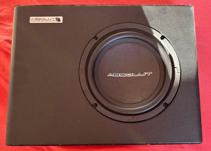 Caixa de som amplificada sub slim