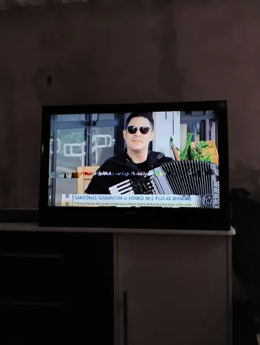Tv SEMP  usa conversor digital 
