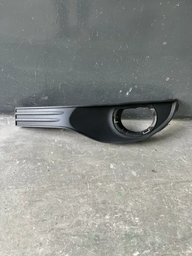 MOLDURA DO FAROL DE MILHA LE - CHEVROLET S10 E TRAILBLAZER 2017 A 2020