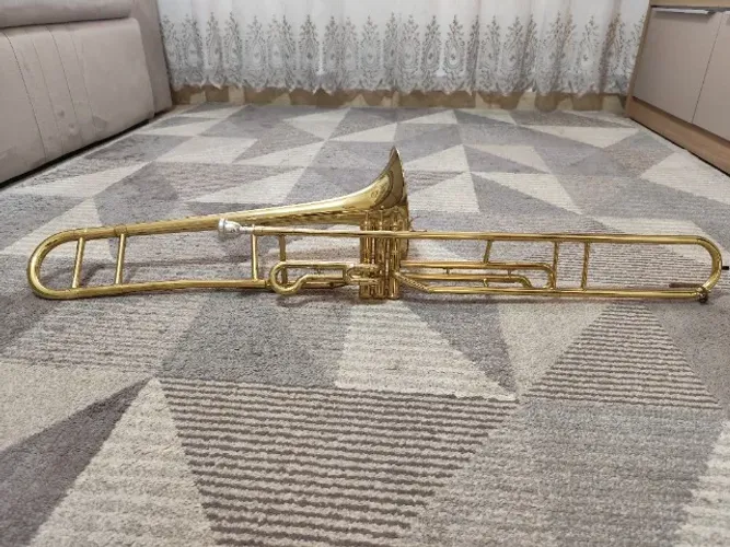 Trombone HS Musical TBV Sib - Laqueado - Usado R$ 5900,00 - Aceito trocas - Parcelo 21x