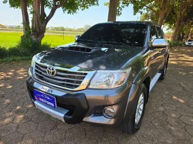 Toyota Hilux CD SRV D4-d 4X4 3.0 TDI Diesel AUT 2015