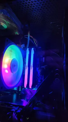 KIT AM4. RYZEN 5700X3D, RAM 32GB DDR4, B450M STEEL LEGEND