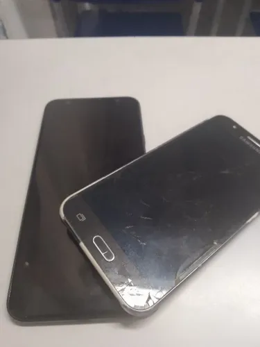 Samsung j4+ e vem um j5 grátis (leia a descrição)