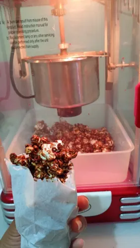 (*)Cama elástica Algodão doce e pipoca 