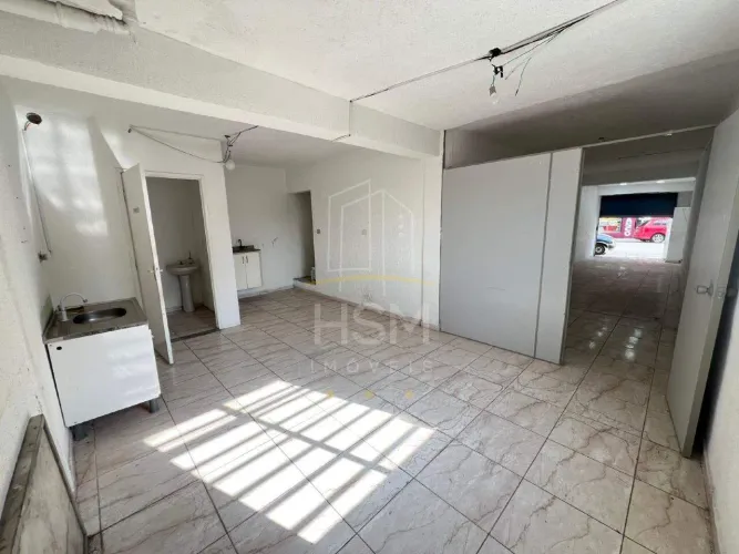 Salão Comercial para Locação  Excelente Localização na Rua Tiradentes  Santa Terezinha  Sã