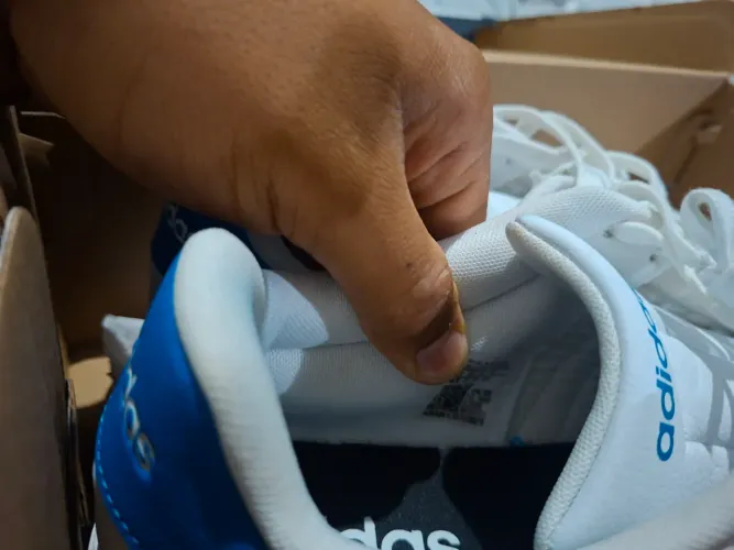 Vendo tênis Adidas masculino 43