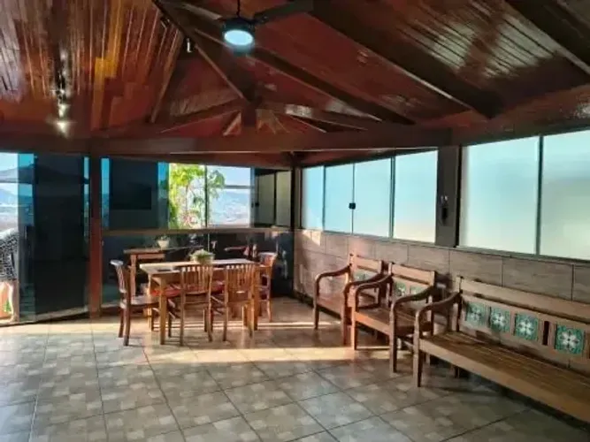 Cobertura com 3 quartos, 1 vaga e 172m² à venda no Lago Azul - 1ª Seção, Ibirité/MG