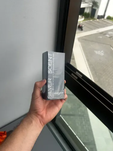Perfume silver scent 100 ML