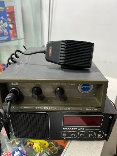 Rádio táxi com fonte 