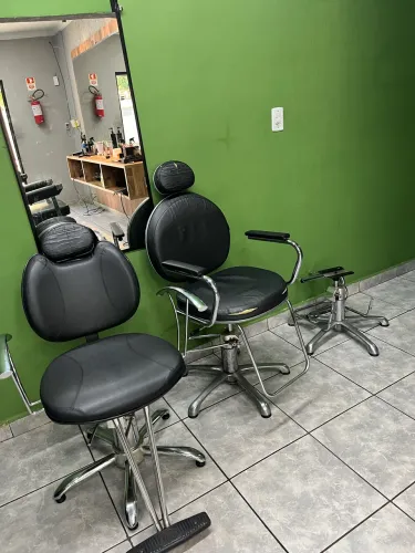 2 CADEIRAS BARBEARIA